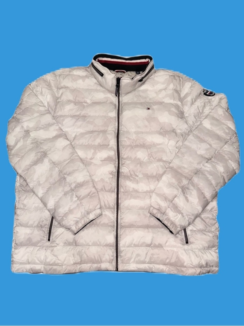 Tommy Hilfiger XXL Puffer Jacket Winter Camo White Snow Ski Snowboard EUC